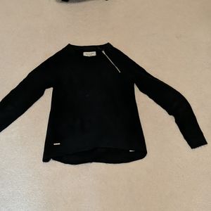 Abercrombie & Fitch sweater